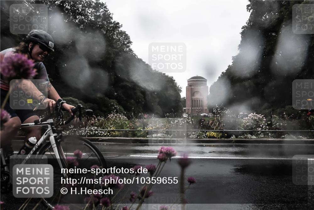 13.09.2026 - Stadtparktriathlon H.Heesch http://msf.ph/oto/10359655 13.09.2026 12:04:13 Radfahren 762, 916, 972 meine-sportfotos.de