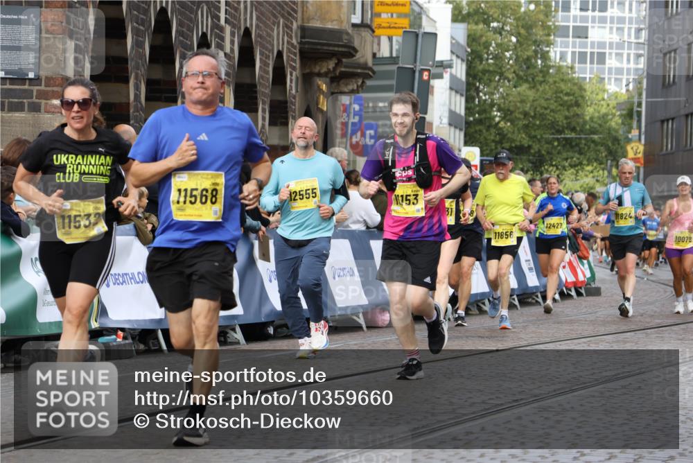 13.09.2026 - 21. swb-Marathon Bremen Strokosch-Dieckow http://msf.ph/oto/10359660 13.09.2026 10:57:53 Ziel 10177, 10226, 10300, 10394, 10517, 10518, 11106, 11245, 11365, 11480, 11498, 11609, 11734, 11965, 11966, 12037, 12111, 12222, 12264, 12372, 10543, 10559, 10604, 10826, 10828, 10903, 10914, 10931, 10932, 11136, 11332, 11863, 12441, 12551 meine-sportfotos.de