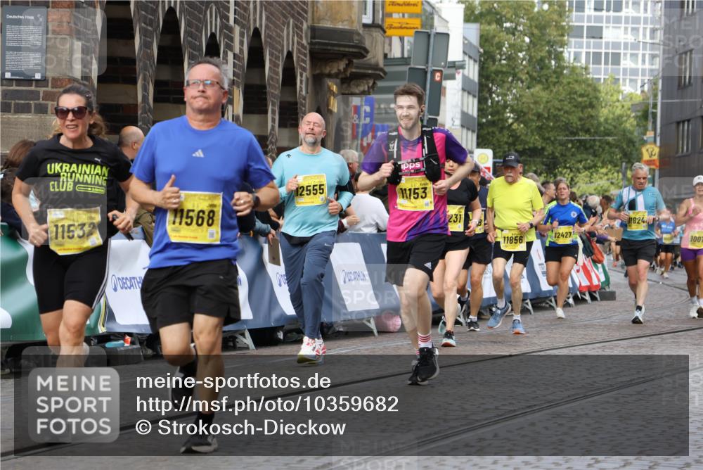 13.09.2026 - 21. swb-Marathon Bremen Strokosch-Dieckow http://msf.ph/oto/10359682 13.09.2026 10:57:53 Ziel 10177, 10226, 10300, 10394, 10517, 10518, 11106, 11245, 11365, 11480, 11498, 11609, 11734, 11965, 11966, 12037, 12111, 12222, 12264, 12372, 10543, 10559, 10604, 10826, 10828, 10903, 10914, 10931, 10932, 11136, 11332, 11863, 12441, 12551 meine-sportfotos.de