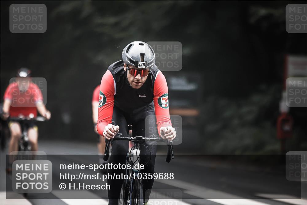 13.09.2026 - Stadtparktriathlon H.Heesch http://msf.ph/oto/10359688 13.09.2026 09:58:25 Radfahren 214, 225, 238, 258, 269, 300, 306, 311, 314, 322, 333 meine-sportfotos.de