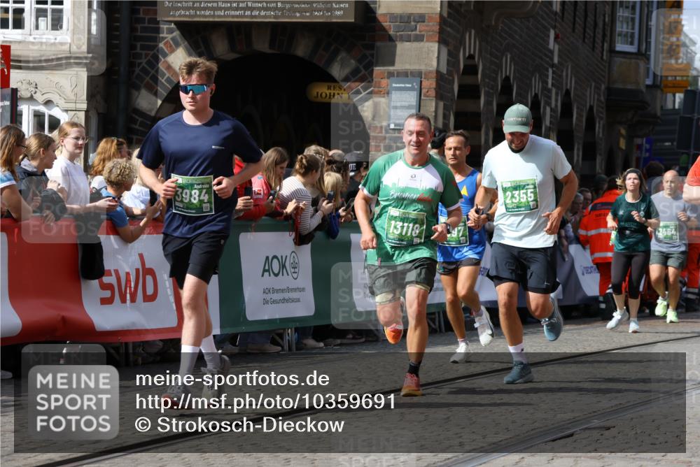 13.09.2026 - 21. swb-Marathon Bremen Strokosch-Dieckow http://msf.ph/oto/10359691 13.09.2026 13:34:04 Ziel 930, 2405, 2872, 2960, 3201, 3562, 3761, 4490, 4554, 4658, 4874, 5063, 5156, 5513, 5587, 6508, 6538, 6808, 7126, 7354, 7633, 7652, 7832, 7863, 8512, 8691, 9068, 9128, 9342, 9344, 9390, 9508, 10114, 13078, 1364, 2355, 2464, 3162, 3632, 3636, 3984, 5147, 5265, 5489, 5768, 6090, 6350, 6405, 7113, 7696, 7897, 7988, 8870, 9094, 9100, 9402, 9905, 10058, 13118 meine-sportfotos.de