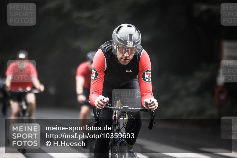 13.09.2026 - Stadtparktriathlon H.Heesch http://msf.ph/oto/10359693 13.09.2026 09:58:25 Radfahren 214, 225, 238, 258, 269, 300, 306, 311, 314, 322, 333 meine-sportfotos.de