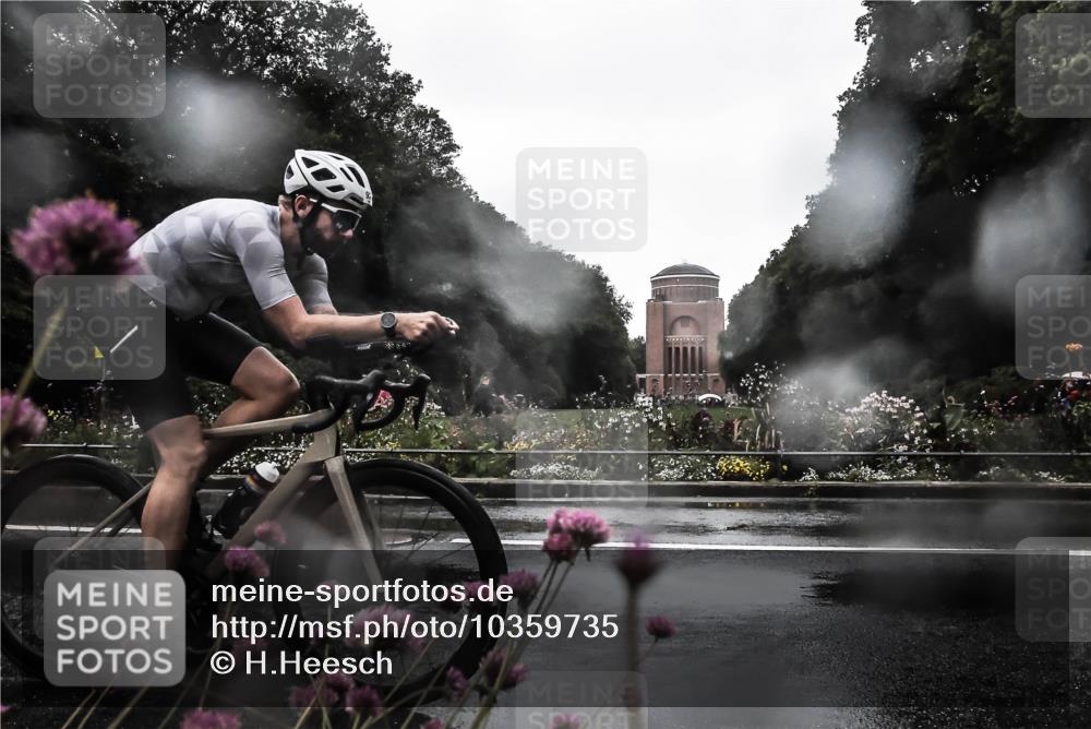 13.09.2026 - Stadtparktriathlon H.Heesch http://msf.ph/oto/10359735 13.09.2026 12:04:40 Radfahren 924 meine-sportfotos.de