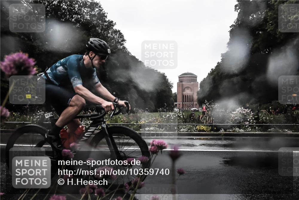 13.09.2026 - Stadtparktriathlon H.Heesch http://msf.ph/oto/10359740 13.09.2026 12:04:46 Radfahren 937 meine-sportfotos.de
