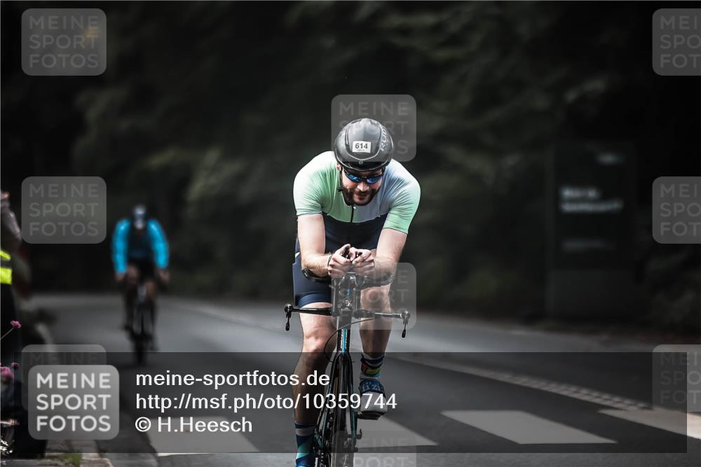 13.09.2026 - Stadtparktriathlon H.Heesch http://msf.ph/oto/10359744 13.09.2026 11:14:09 Radfahren 590, 614, 658, 674 meine-sportfotos.de