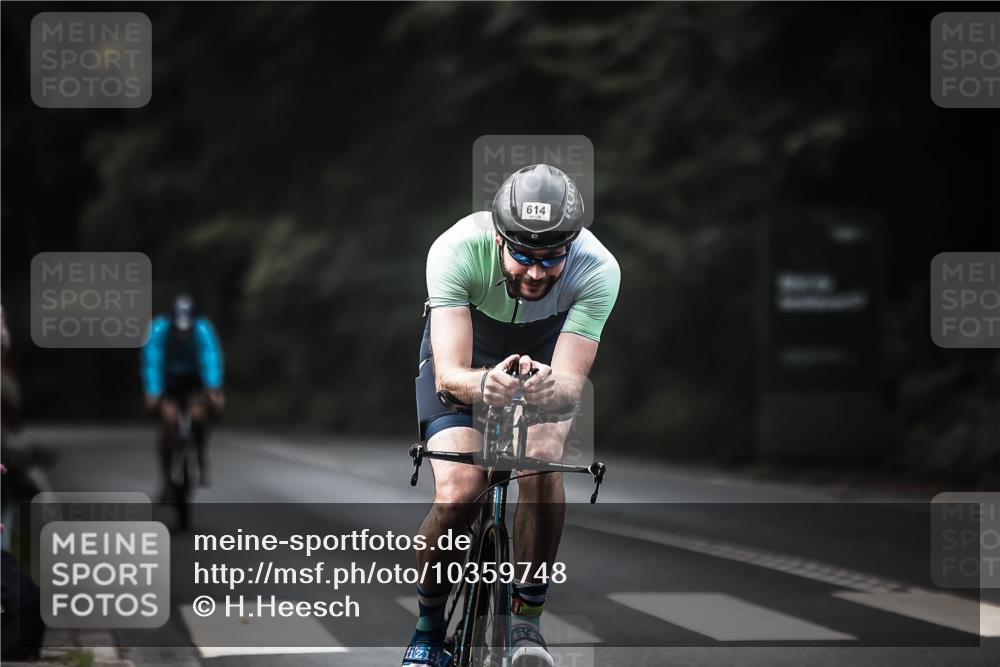 13.09.2026 - Stadtparktriathlon H.Heesch http://msf.ph/oto/10359748 13.09.2026 11:14:09 Radfahren 590, 614, 658, 674 meine-sportfotos.de