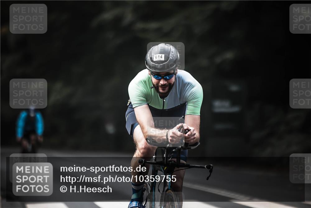 13.09.2026 - Stadtparktriathlon H.Heesch http://msf.ph/oto/10359755 13.09.2026 11:14:09 Radfahren 590, 614, 658, 674 meine-sportfotos.de