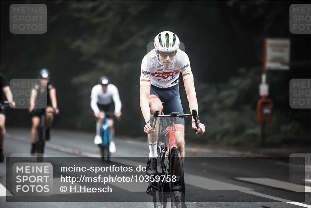 13.09.2026 - Stadtparktriathlon H.Heesch http://msf.ph/oto/10359758 13.09.2026 09:58:30 Radfahren 213, 214, 225, 238, 239, 258, 262, 264, 269, 300, 306, 311, 314, 322, 333 meine-sportfotos.de