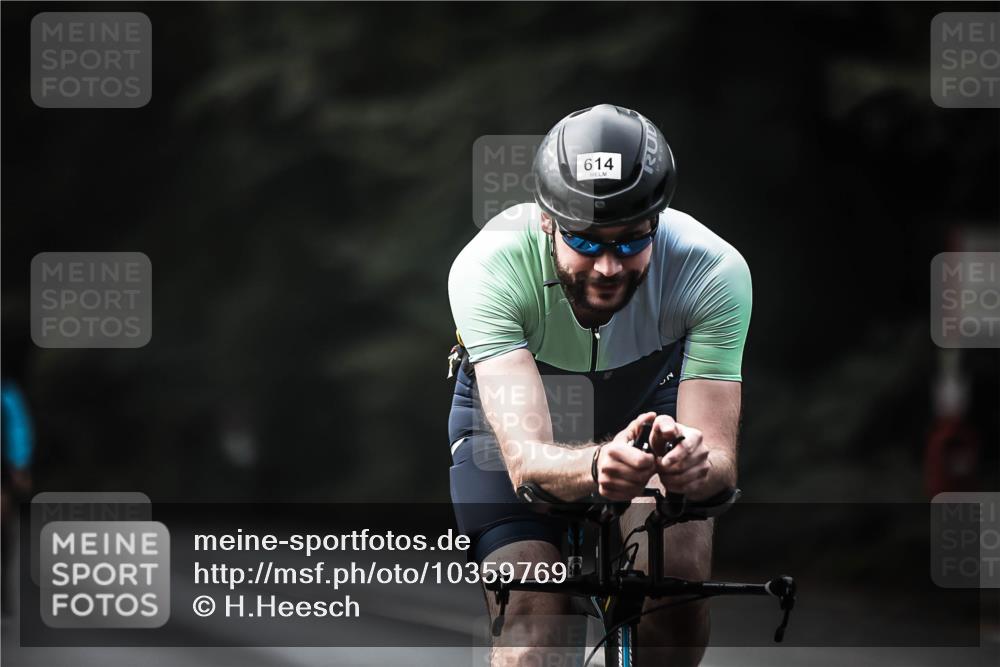 13.09.2026 - Stadtparktriathlon H.Heesch http://msf.ph/oto/10359769 13.09.2026 11:14:09 Radfahren 590, 614, 658, 674 meine-sportfotos.de