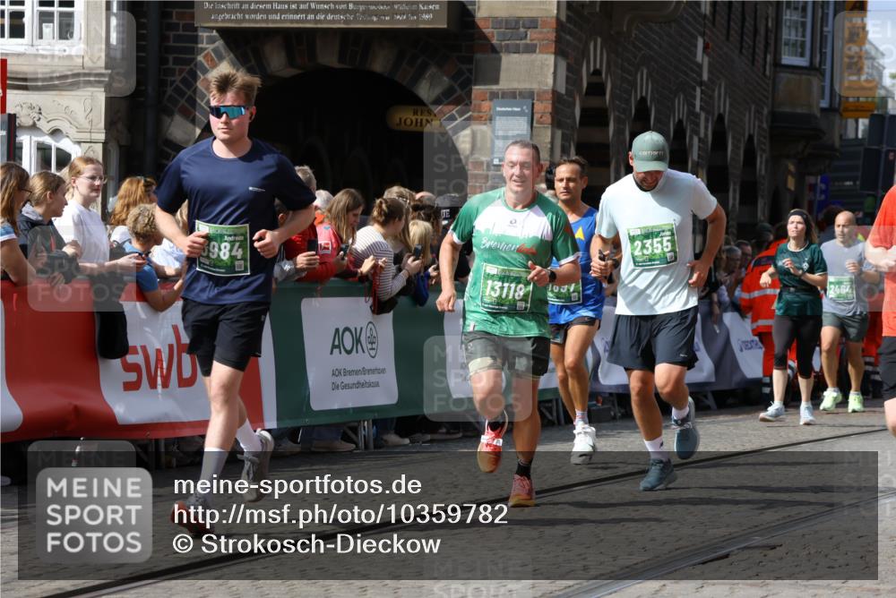 13.09.2026 - 21. swb-Marathon Bremen Strokosch-Dieckow http://msf.ph/oto/10359782 13.09.2026 13:34:05 Ziel 930, 2405, 2727, 2872, 2960, 3201, 3761, 4490, 4554, 4658, 4874, 5063, 5156, 5513, 5587, 6508, 6538, 6808, 7126, 7354, 7633, 7652, 7832, 8512, 8691, 9068, 9128, 9342, 9344, 9390, 10114, 13078, 911, 1364, 2355, 2464, 3162, 3214, 3632, 3636, 3984, 4112, 5147, 5265, 5489, 5768, 6090, 6350, 6405, 7113, 7696, 7897, 7988, 8870, 9094, 9100, 9402, 9905, 10058, 13118 meine-sportfotos.de