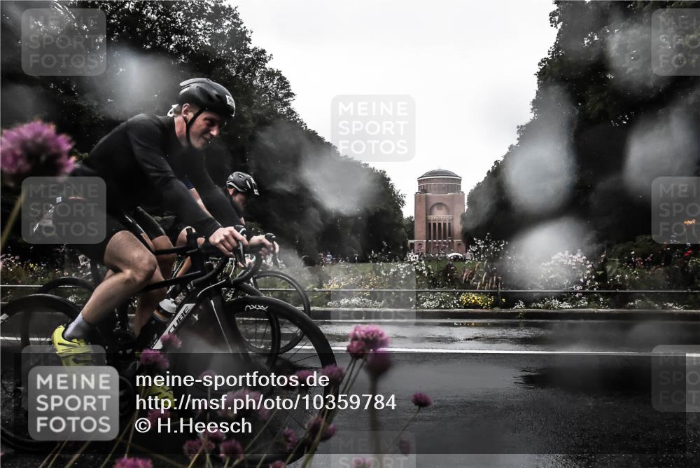 13.09.2026 - Stadtparktriathlon H.Heesch http://msf.ph/oto/10359784 13.09.2026 12:05:13 Radfahren 853, 904, 906, 908, 974 meine-sportfotos.de