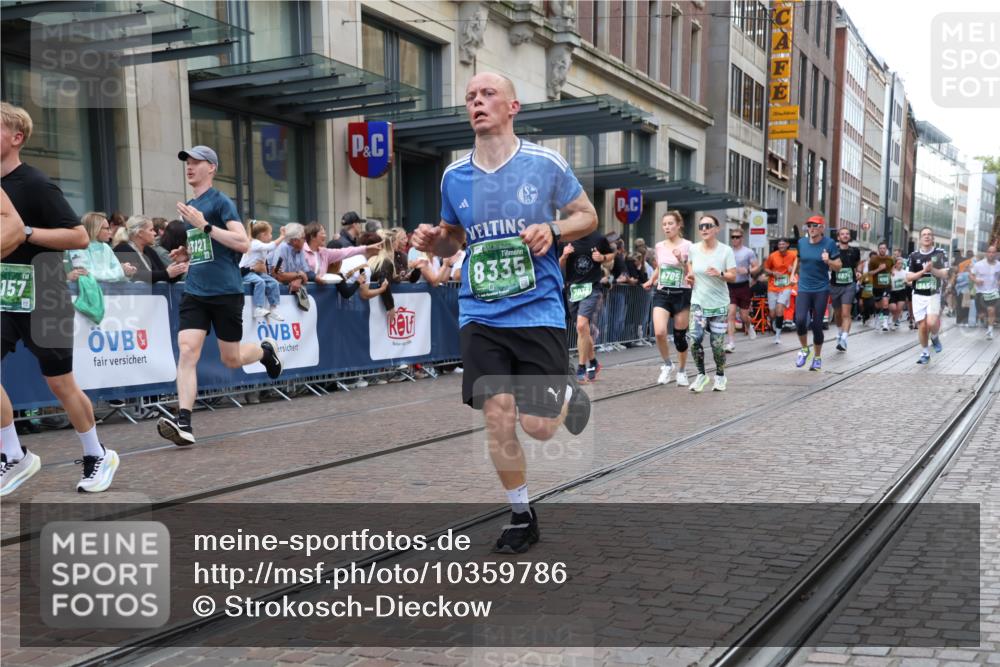 13.09.2026 - 21. swb-Marathon Bremen Strokosch-Dieckow http://msf.ph/oto/10359786 13.09.2026 13:35:34 Ziel 318, 532, 607, 1867, 2565, 3026, 3056, 3087, 3226, 3454, 3485, 3704, 3780, 3857, 4016, 4048, 5026, 5071, 5157, 5276, 5308, 5381, 5467, 5468, 5584, 5586, 5816, 6159, 6649, 6724, 6874, 7036, 7043, 7235, 7385, 7675, 7691, 7804, 8145, 8227, 8335, 8705, 8816, 9243, 9784, 9862, 9892, 9912, 13121, 13179, 13213, 156, 1150, 2003, 2041, 2090, 2318, 2356, 2625, 2866, 3055, 3311, 3621, 3916, 4062, 4326, 4635, 4985, 5016, 5661, 6315, 6320, 6418, 6465, 6466, 6644, 6837 meine-sportfotos.de