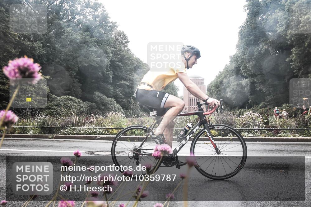 13.09.2026 - Stadtparktriathlon H.Heesch http://msf.ph/oto/10359787 13.09.2026 13:28:38 Radfahren 1333, 1414, 1444, 1514 meine-sportfotos.de