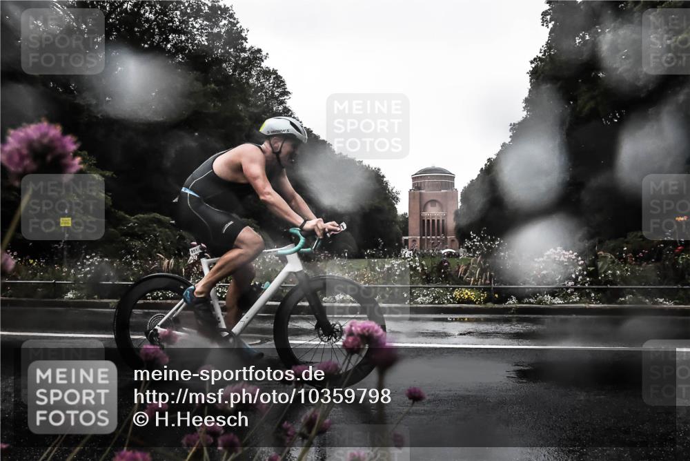 13.09.2026 - Stadtparktriathlon H.Heesch http://msf.ph/oto/10359798 13.09.2026 12:05:18 Radfahren 906, 951, 1015 meine-sportfotos.de