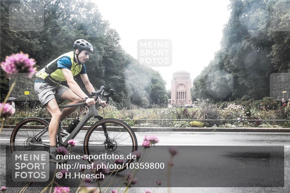 13.09.2026 - Stadtparktriathlon H.Heesch http://msf.ph/oto/10359800 13.09.2026 13:28:54 Radfahren 1467 meine-sportfotos.de