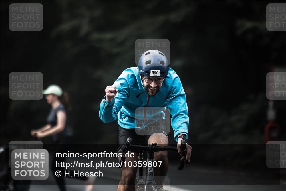 13.09.2026 - Stadtparktriathlon H.Heesch http://msf.ph/oto/10359807 13.09.2026 11:14:12 Radfahren 590, 614, 658 meine-sportfotos.de