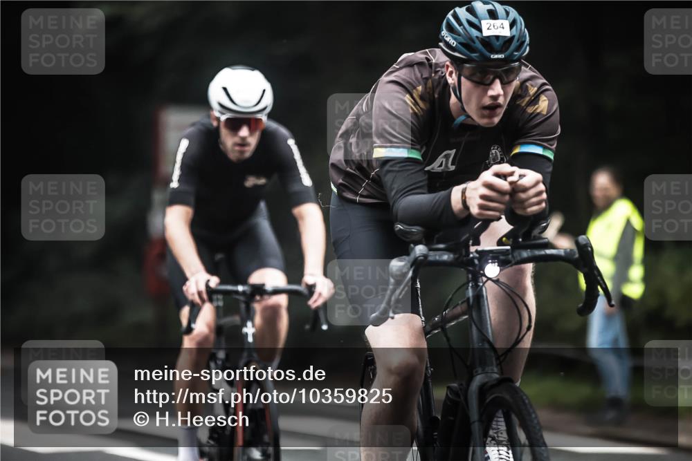 13.09.2026 - Stadtparktriathlon H.Heesch http://msf.ph/oto/10359825 13.09.2026 09:58:35 Radfahren 213, 239, 262, 264, 299, 300, 306, 314, 322 meine-sportfotos.de