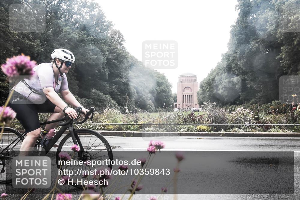 13.09.2026 - Stadtparktriathlon H.Heesch http://msf.ph/oto/10359843 13.09.2026 13:29:23 Radfahren 1212, 1237, 1386, 1406, 1430 meine-sportfotos.de