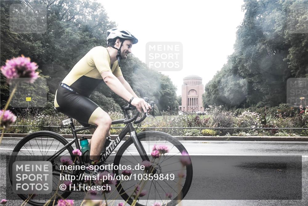 13.09.2026 - Stadtparktriathlon H.Heesch http://msf.ph/oto/10359849 13.09.2026 13:29:24 Radfahren 1212, 1237, 1386, 1406, 1430, 1453 meine-sportfotos.de