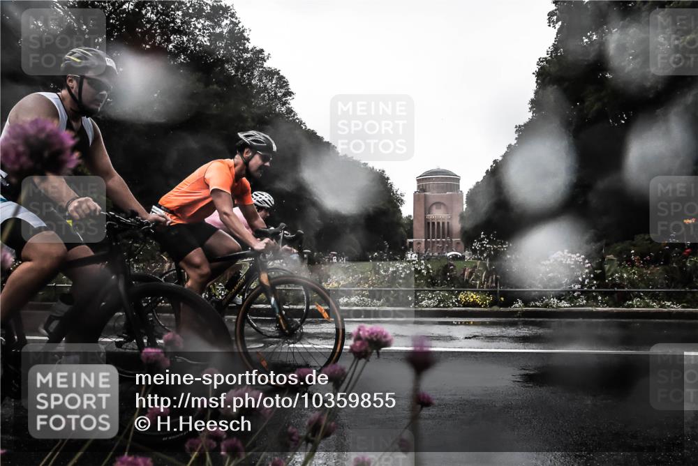13.09.2026 - Stadtparktriathlon H.Heesch http://msf.ph/oto/10359855 13.09.2026 12:05:49 Radfahren 899, 980, 999, 1051, 1065 meine-sportfotos.de