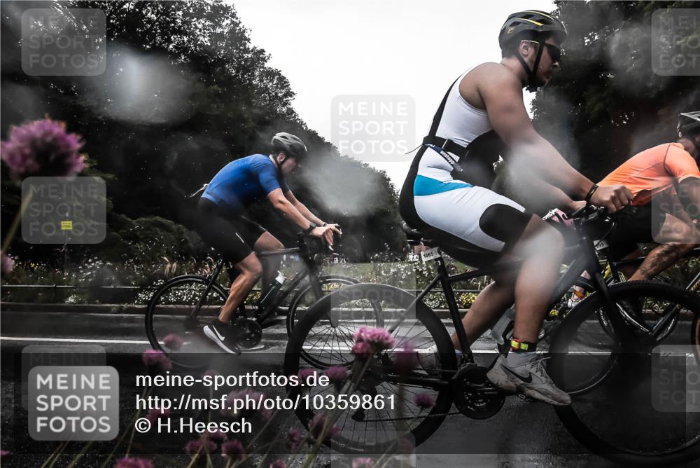 13.09.2026 - Stadtparktriathlon H.Heesch http://msf.ph/oto/10359861 13.09.2026 12:05:49 Radfahren 899, 980, 999, 1051, 1065 meine-sportfotos.de