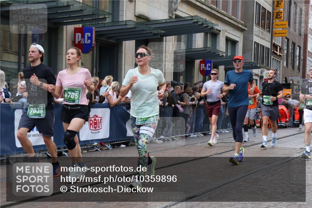 13.09.2026 - 21. swb-Marathon Bremen Strokosch-Dieckow http://msf.ph/oto/10359896 13.09.2026 13:35:36 Ziel 318, 532, 563, 607, 1867, 2565, 3026, 3056, 3087, 3226, 3454, 3485, 3489, 3704, 3780, 3857, 4016, 4048, 5026, 5071, 5157, 5276, 5381, 5467, 5468, 5584, 5586, 5816, 6159, 6649, 6724, 6874, 6982, 7036, 7043, 7235, 7256, 7385, 7675, 7691, 7804, 8145, 8227, 8335, 8705, 9243, 9784, 9892, 9912, 13121, 13179, 13213, 156, 607, 1150, 2003, 2041, 2090, 2318, 2356, 2625, 2866, 3055, 3311, 3621, 4062, 4326, 5308, 5661, 6315, 6320, 6418, 6465, 6466, 6644, 6837 meine-sportfotos.de