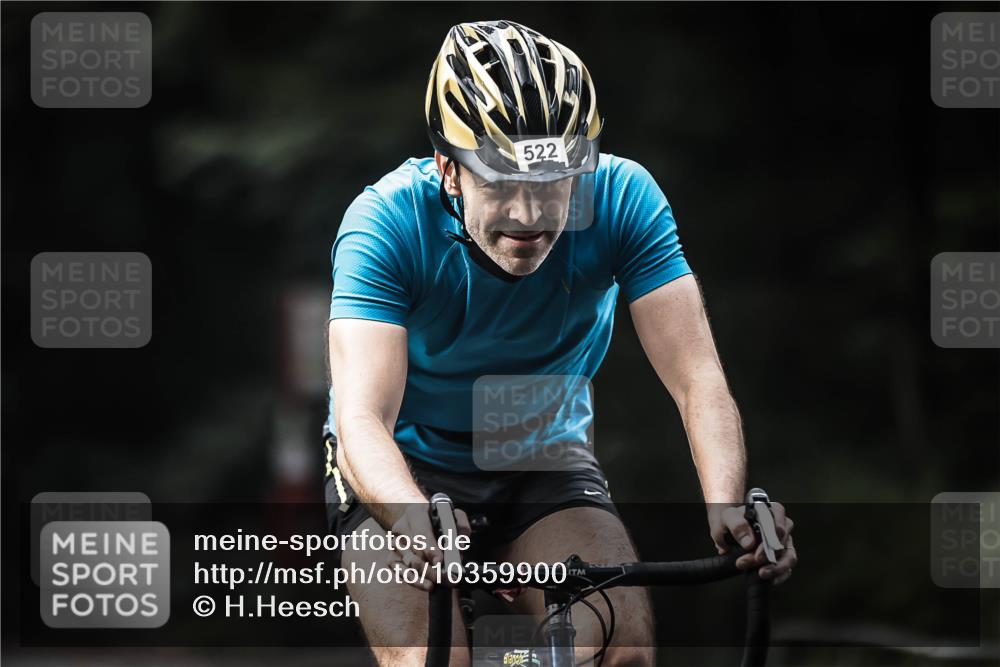 13.09.2026 - Stadtparktriathlon H.Heesch http://msf.ph/oto/10359900 13.09.2026 11:14:24 Radfahren 522 meine-sportfotos.de
