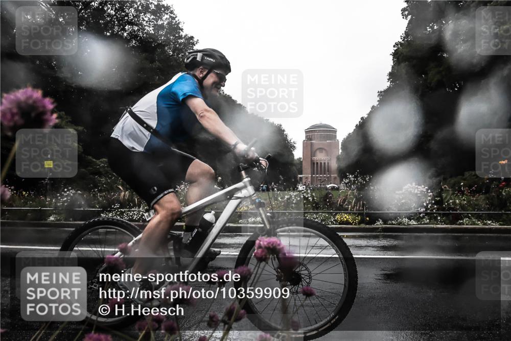 13.09.2026 - Stadtparktriathlon H.Heesch http://msf.ph/oto/10359909 13.09.2026 12:06:19 Radfahren 884, 903, 955, 1007, 1045 meine-sportfotos.de