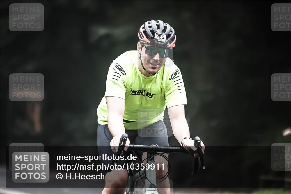13.09.2026 - Stadtparktriathlon H.Heesch http://msf.ph/oto/10359911 13.09.2026 09:58:50 Radfahren 285, 343 meine-sportfotos.de
