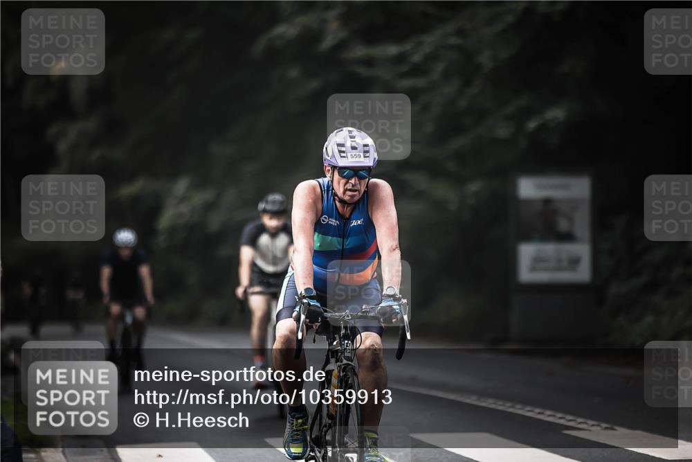 13.09.2026 - Stadtparktriathlon H.Heesch http://msf.ph/oto/10359913 13.09.2026 11:14:30 Radfahren 467, 559, 632 meine-sportfotos.de