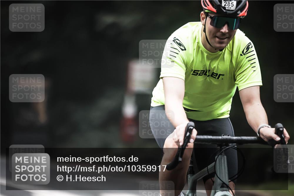 13.09.2026 - Stadtparktriathlon H.Heesch http://msf.ph/oto/10359917 13.09.2026 09:58:51 Radfahren 217, 285, 343 meine-sportfotos.de