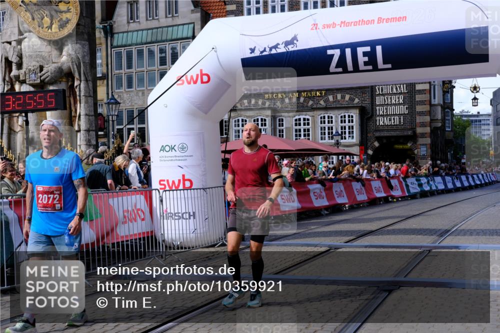 13.09.2026 - 21. swb-Marathon Bremen Tim E. http://msf.ph/oto/10359921 13.09.2026 12:56:44 Ziel 1212, 4936, 13224 meine-sportfotos.de