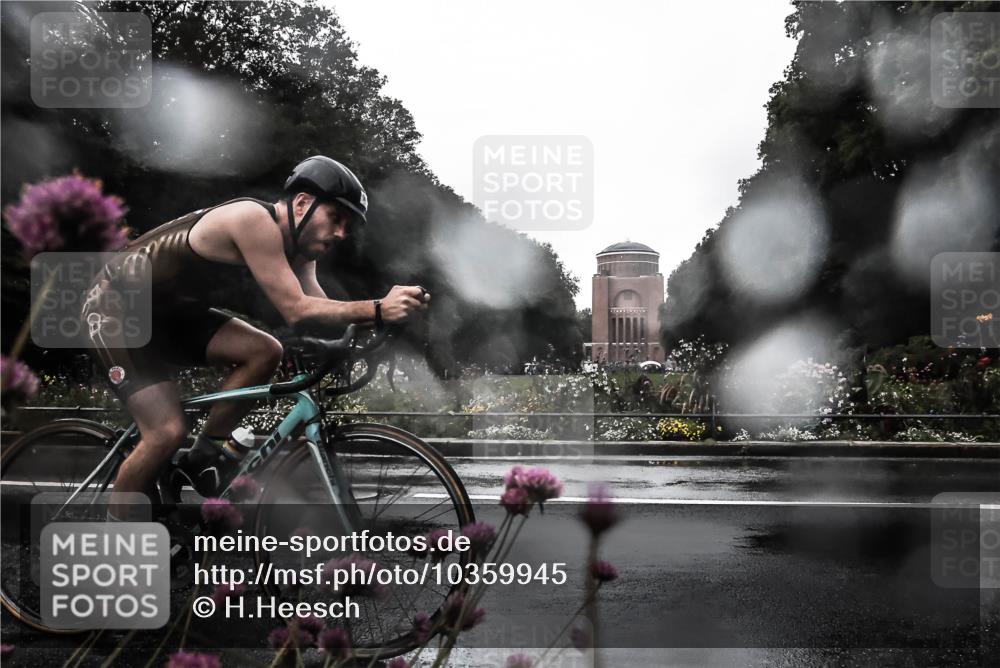 13.09.2026 - Stadtparktriathlon H.Heesch http://msf.ph/oto/10359945 13.09.2026 12:06:30 Radfahren 823, 911, 934, 998, 1025, 1049 meine-sportfotos.de