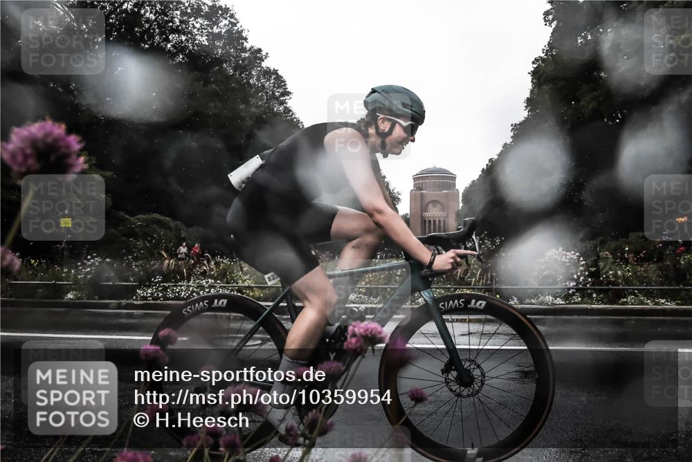 13.09.2026 - Stadtparktriathlon H.Heesch http://msf.ph/oto/10359954 13.09.2026 12:06:31 Radfahren 823, 911, 934, 998, 1049 meine-sportfotos.de