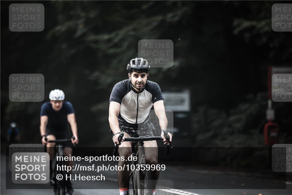 13.09.2026 - Stadtparktriathlon H.Heesch http://msf.ph/oto/10359969 13.09.2026 11:14:33 Radfahren 467, 559, 632, 646 meine-sportfotos.de