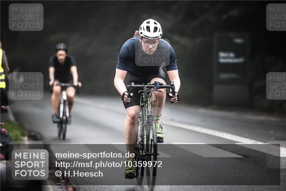 13.09.2026 - Stadtparktriathlon H.Heesch http://msf.ph/oto/10359972 13.09.2026 09:58:57 Radfahren 217, 292, 343 meine-sportfotos.de