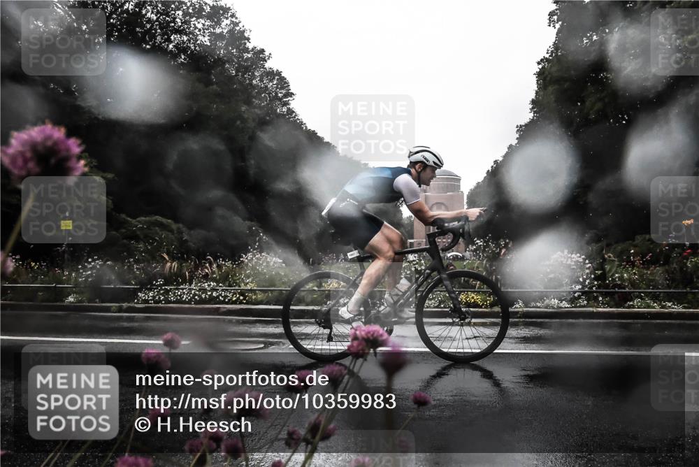 13.09.2026 - Stadtparktriathlon H.Heesch http://msf.ph/oto/10359983 13.09.2026 12:06:46 Radfahren 888, 1052, 1067 meine-sportfotos.de