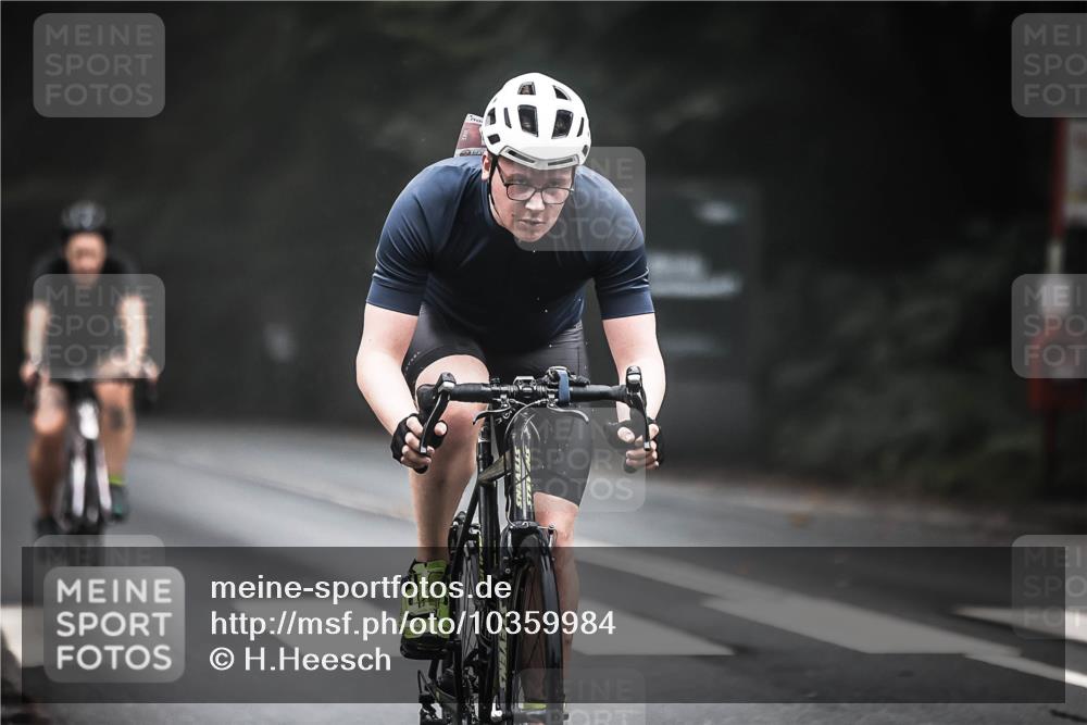 13.09.2026 - Stadtparktriathlon H.Heesch http://msf.ph/oto/10359984 13.09.2026 09:58:57 Radfahren 217, 292, 343 meine-sportfotos.de