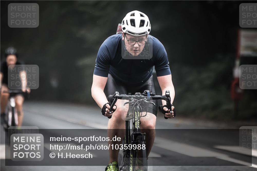 13.09.2026 - Stadtparktriathlon H.Heesch http://msf.ph/oto/10359988 13.09.2026 09:58:58 Radfahren 217, 292, 343 meine-sportfotos.de
