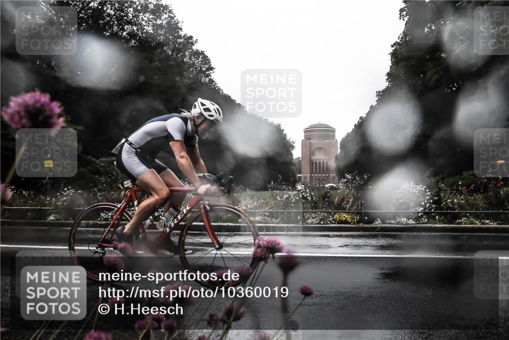 13.09.2026 - Stadtparktriathlon H.Heesch http://msf.ph/oto/10360019 13.09.2026 12:07:03 Radfahren 816, 830, 902, 957, 1061 meine-sportfotos.de