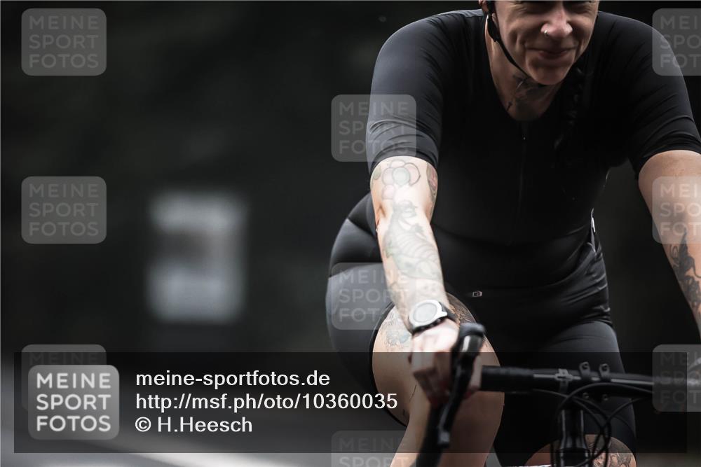 13.09.2026 - Stadtparktriathlon H.Heesch http://msf.ph/oto/10360035 13.09.2026 09:59:00 Radfahren 217, 220, 292 meine-sportfotos.de