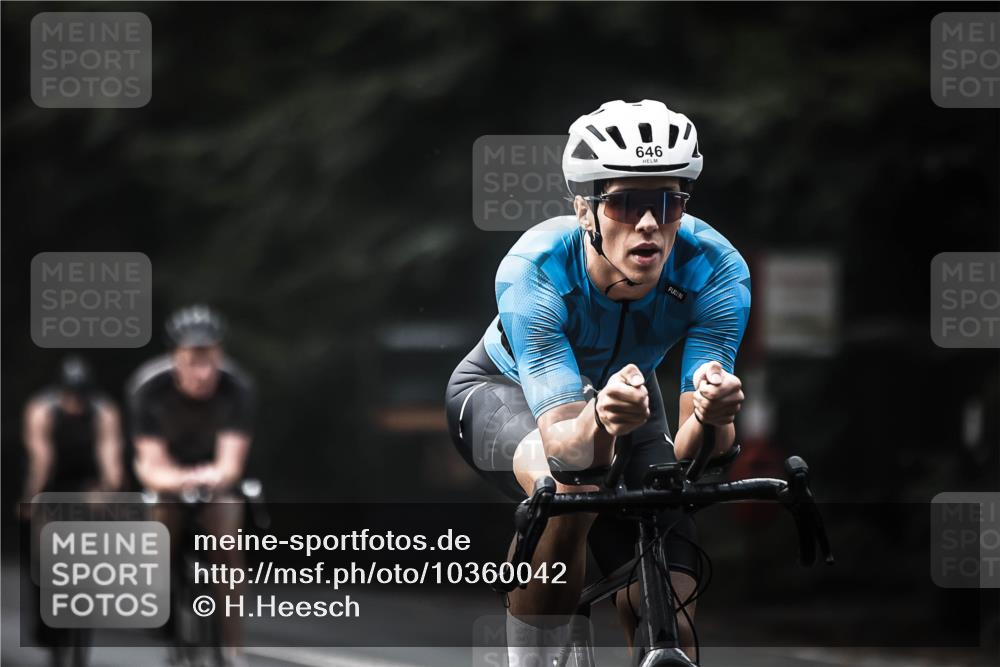 13.09.2026 - Stadtparktriathlon H.Heesch http://msf.ph/oto/10360042 13.09.2026 11:14:39 Radfahren 467, 476, 611, 622, 632, 646, 656 meine-sportfotos.de