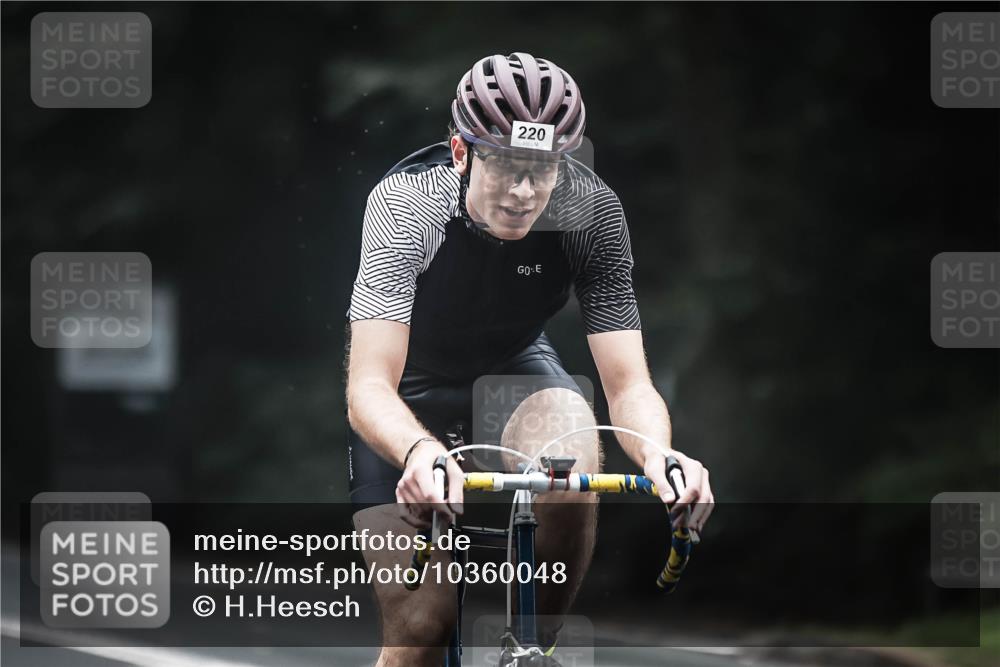 13.09.2026 - Stadtparktriathlon H.Heesch http://msf.ph/oto/10360048 13.09.2026 09:59:06 Radfahren 220, 234, 293, 339 meine-sportfotos.de