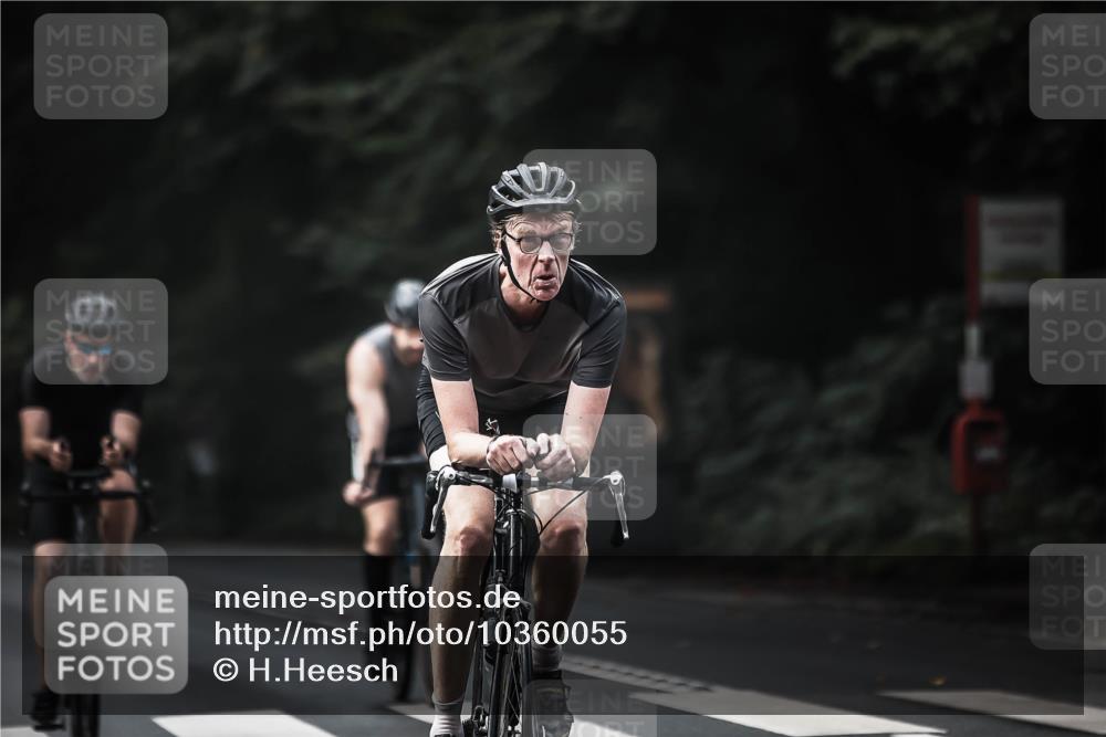 13.09.2026 - Stadtparktriathlon H.Heesch http://msf.ph/oto/10360055 13.09.2026 11:14:40 Radfahren 476, 611, 622, 632, 646, 656 meine-sportfotos.de