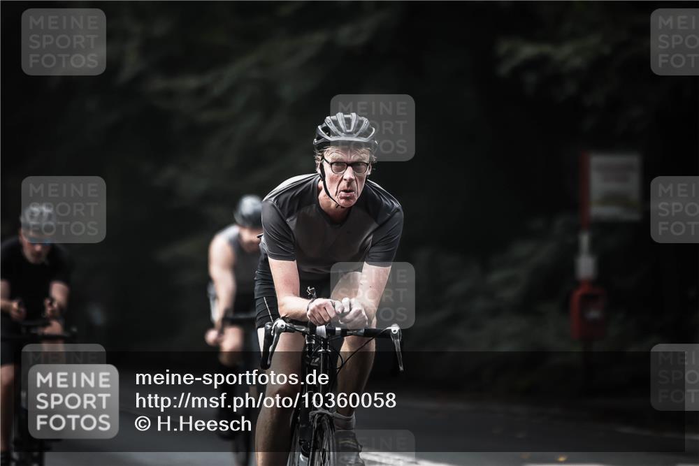 13.09.2026 - Stadtparktriathlon H.Heesch http://msf.ph/oto/10360058 13.09.2026 11:14:40 Radfahren 476, 611, 622, 632, 646, 656 meine-sportfotos.de