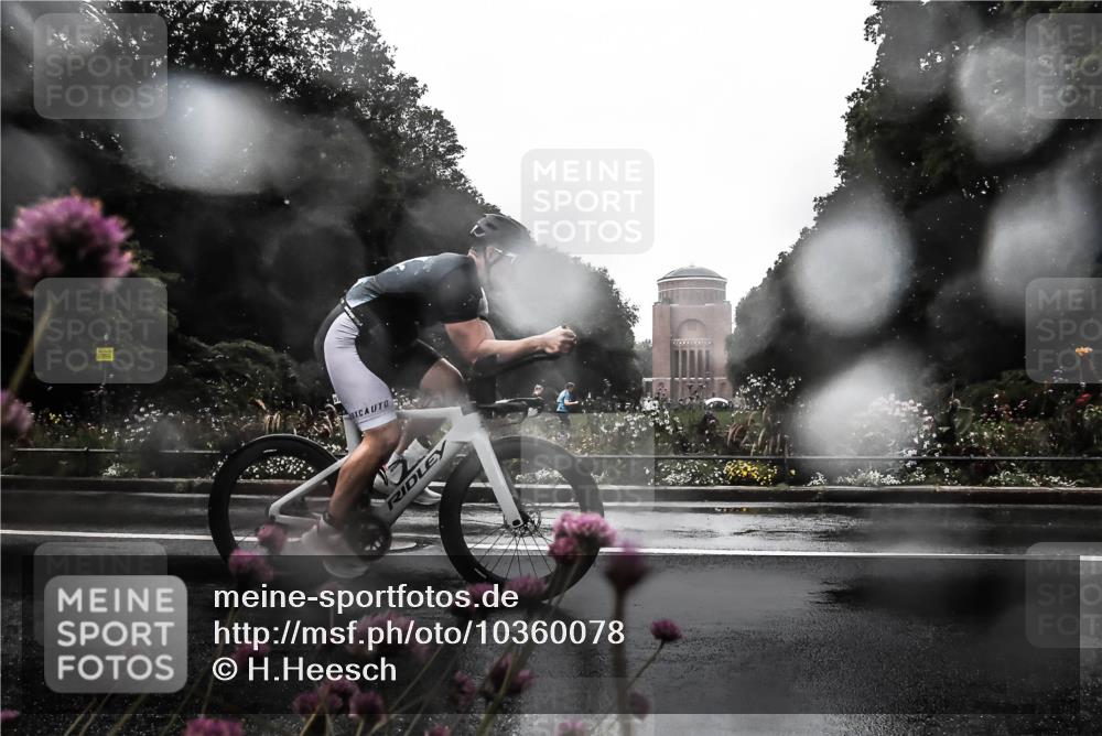 13.09.2026 - Stadtparktriathlon H.Heesch http://msf.ph/oto/10360078 13.09.2026 12:07:20 Radfahren 971, 975, 1055 meine-sportfotos.de