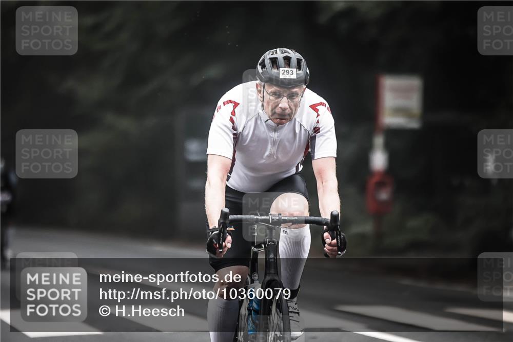 13.09.2026 - Stadtparktriathlon H.Heesch http://msf.ph/oto/10360079 13.09.2026 09:59:09 Radfahren 220, 234, 293, 339, 344 meine-sportfotos.de