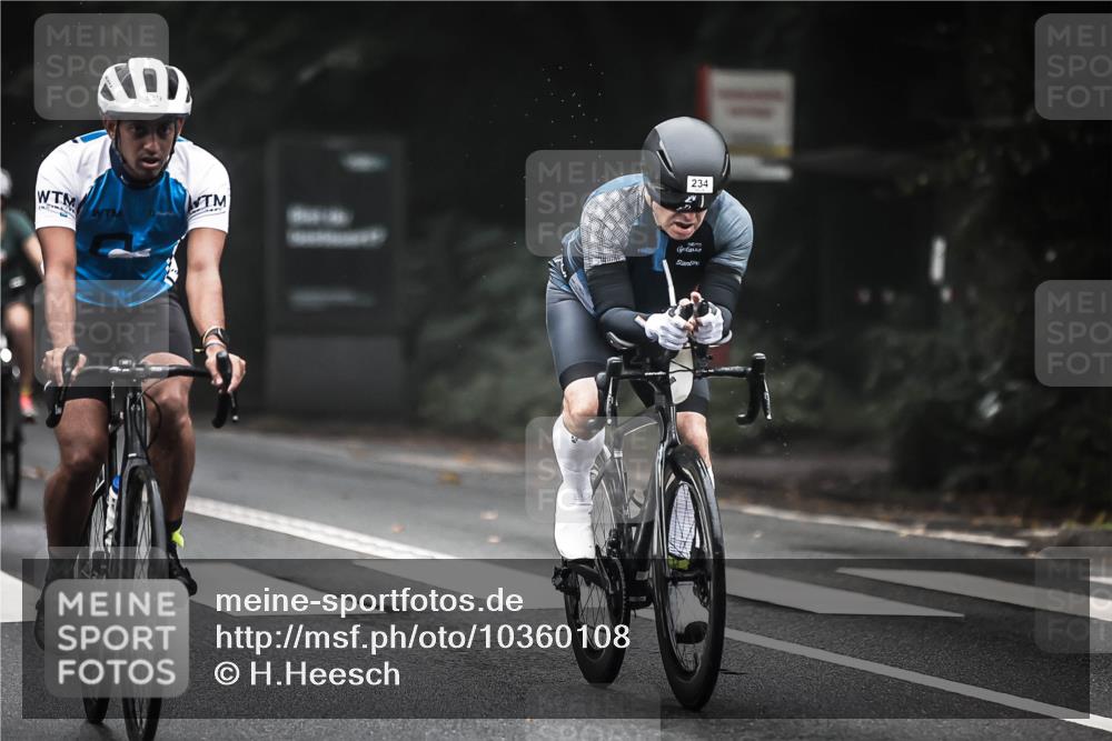 13.09.2026 - Stadtparktriathlon H.Heesch http://msf.ph/oto/10360108 13.09.2026 09:59:12 Radfahren 234, 277, 293, 295, 339, 344 meine-sportfotos.de