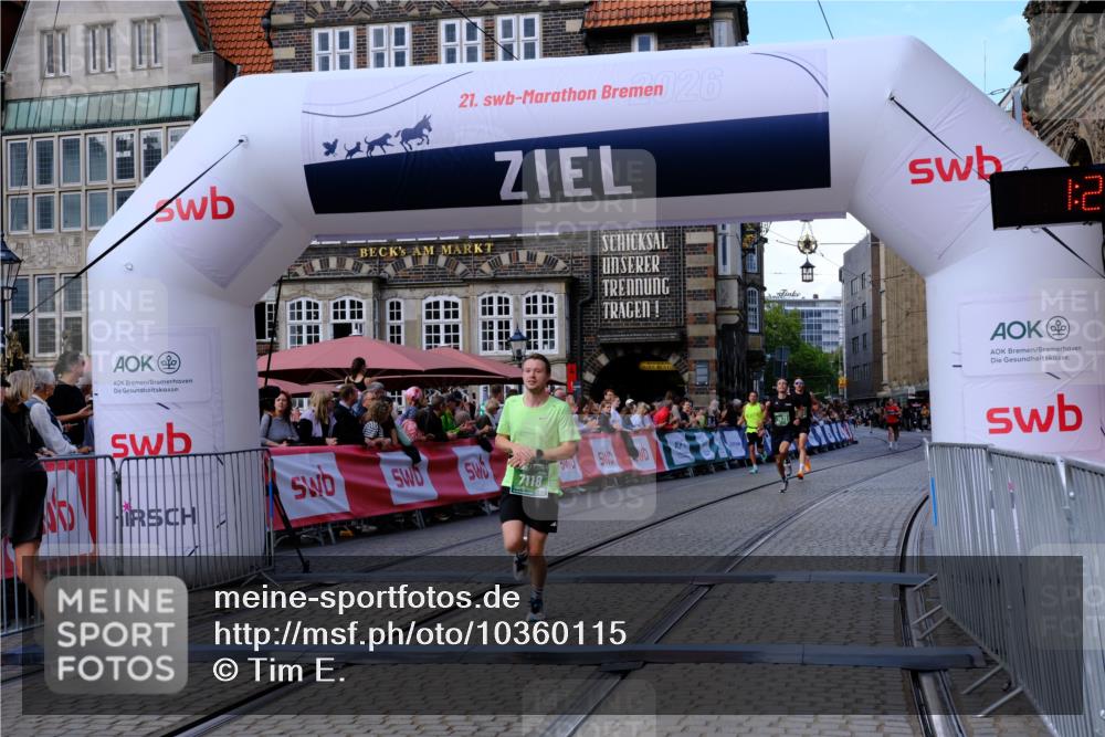 13.09.2026 - 21. swb-Marathon Bremen Tim E. http://msf.ph/oto/10360115 13.09.2026 12:57:15 Ziel 365, 573, 6201, 7118, 7671 meine-sportfotos.de