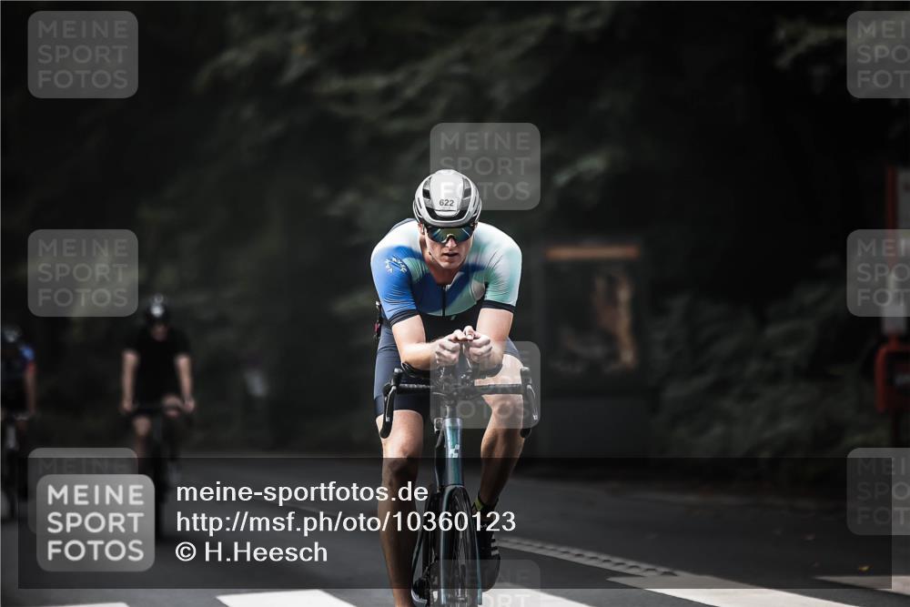 13.09.2026 - Stadtparktriathlon H.Heesch http://msf.ph/oto/10360123 13.09.2026 11:14:45 Radfahren 476, 599, 611, 622, 634, 646, 656 meine-sportfotos.de